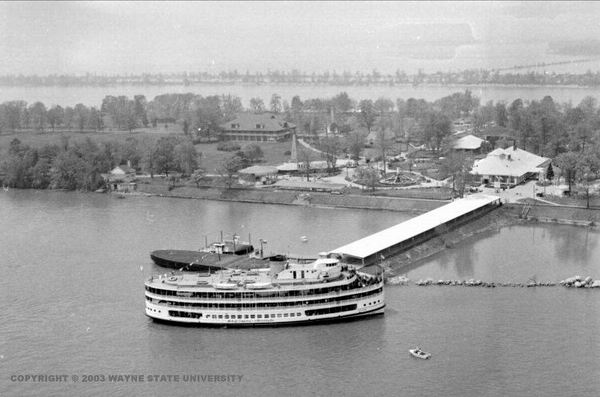 Bob-Lo Island - Old Pic Of Boat And Dock From Wayne State